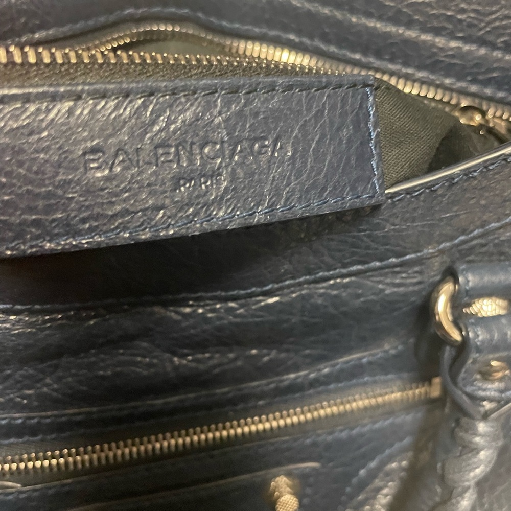 Balenciaga City Bag Medium shoulder strap & handles - Picture 8 of 16
